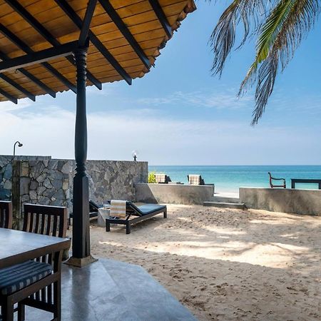 אמבלנגודה Blue Parrot Beach Villa מראה חיצוני תמונה