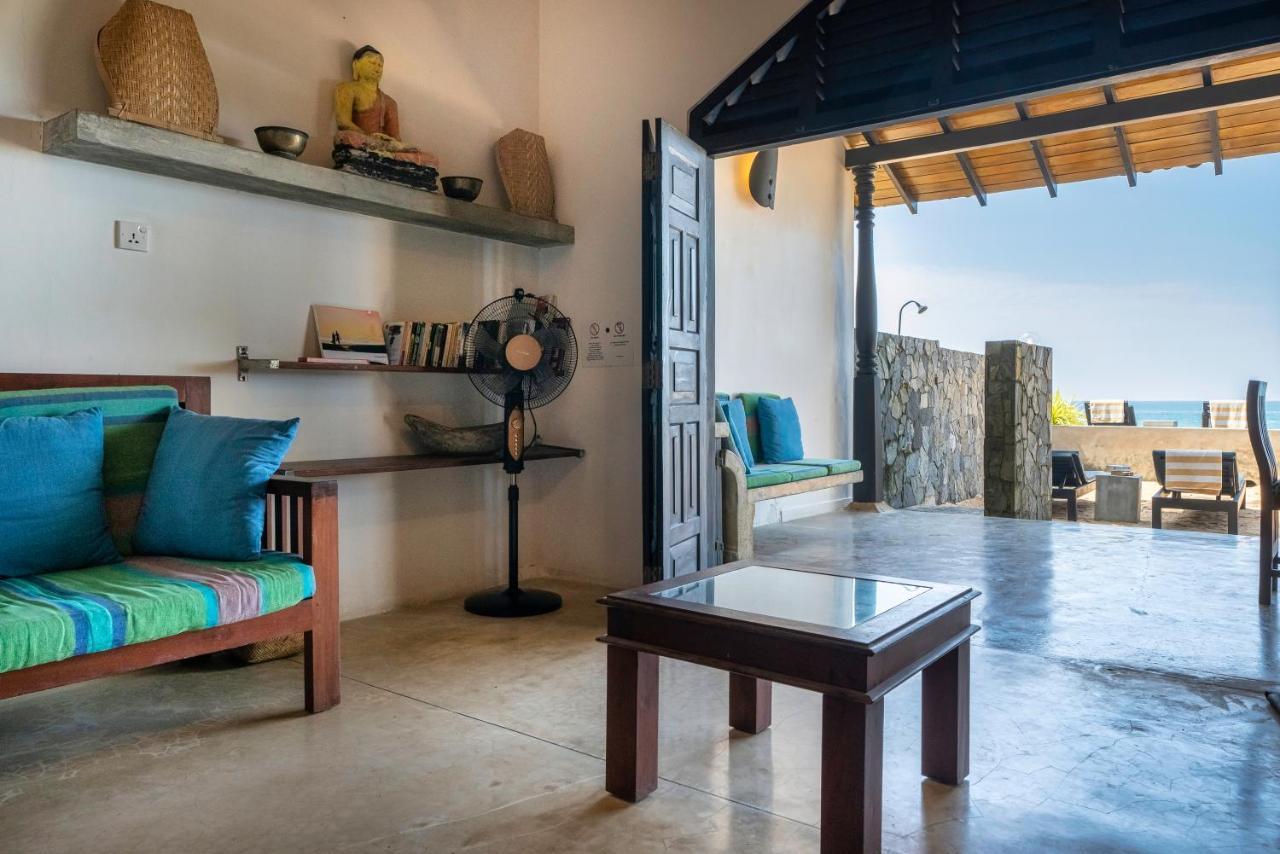 אמבלנגודה Blue Parrot Beach Villa מראה חיצוני תמונה
