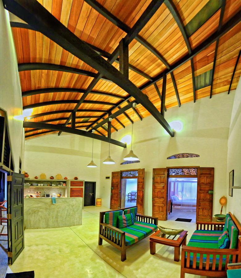 אמבלנגודה Blue Parrot Beach Villa מראה חיצוני תמונה